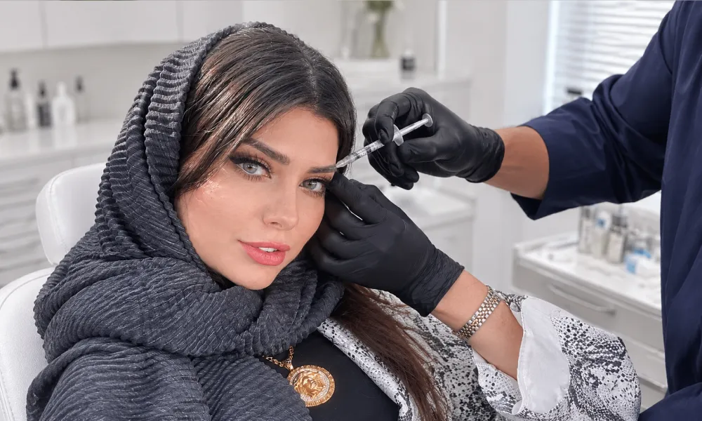 تزریق مزوژل به صورت کلاینت قبل از مراسم عروسی